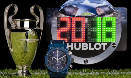 PELÉ UNVEILS THE NEW UEFA CHAMPIONS LEAGUE WATCH
