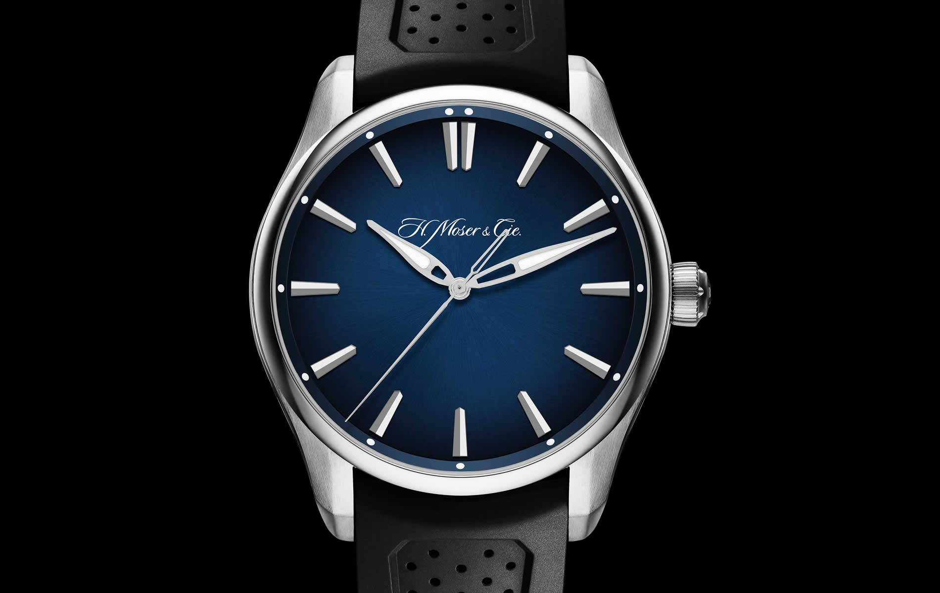 H. Moser & Cie Pioneer Centre Seconds Blue Dial – Watch Review
