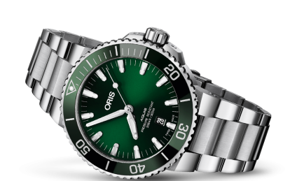 Oris Aquis Date Green Dial Video Review
