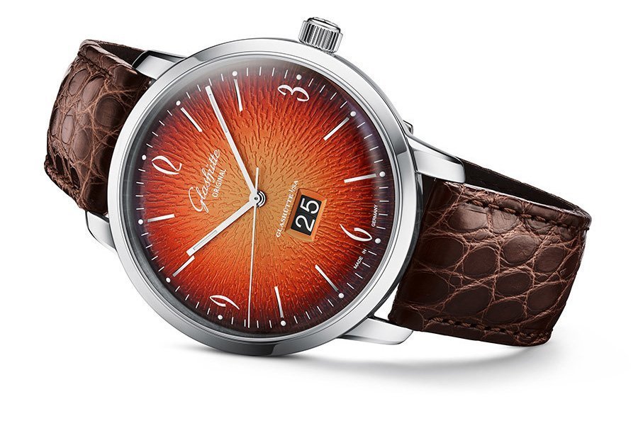 GLASHÜTTE ORIGINAL SIXTIES PANORAMA DATE FIERY ORANGE