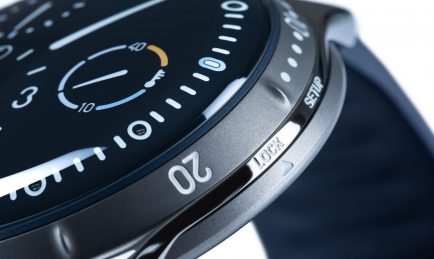 Ressence Type 5N