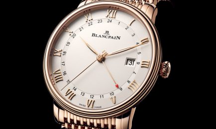 The Villeret collection welcomes a new GMT model