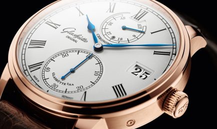 Senator Chronometer in a contemporary look